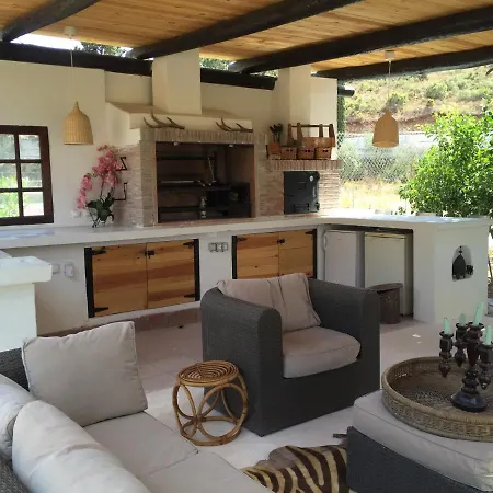 Bed & Breakfast Mil Estrellas 3*